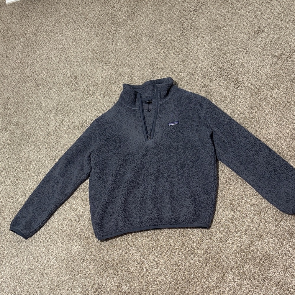 Patagonia Dark Gray Fleece Pullover